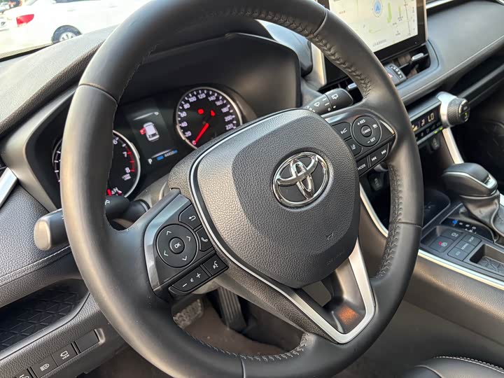 Toyota Wildlander, 2022 — фото 6 из 9