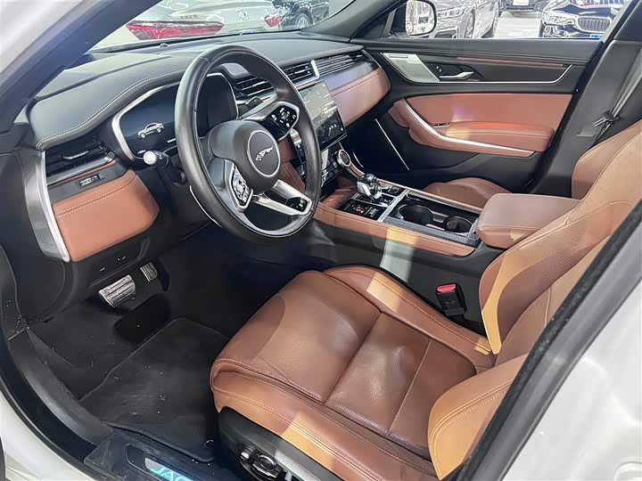 Jaguar XF L, 2023 — фото 6 из 9