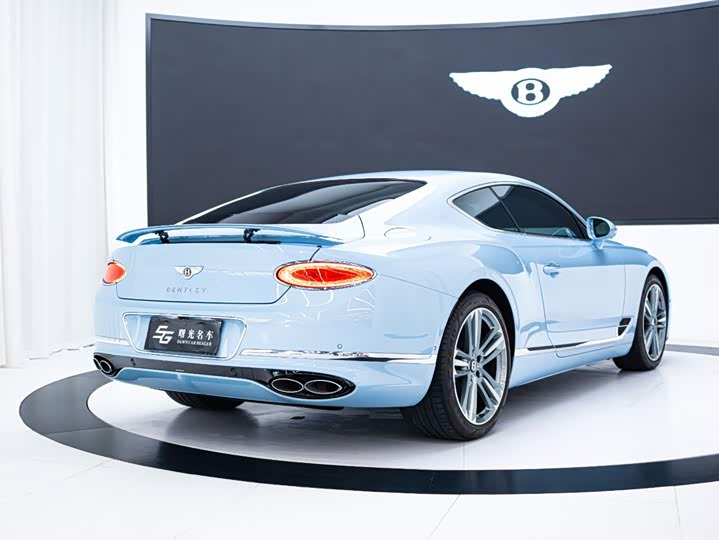 Bentley Continental GT, 2023 — фото 4 из 9