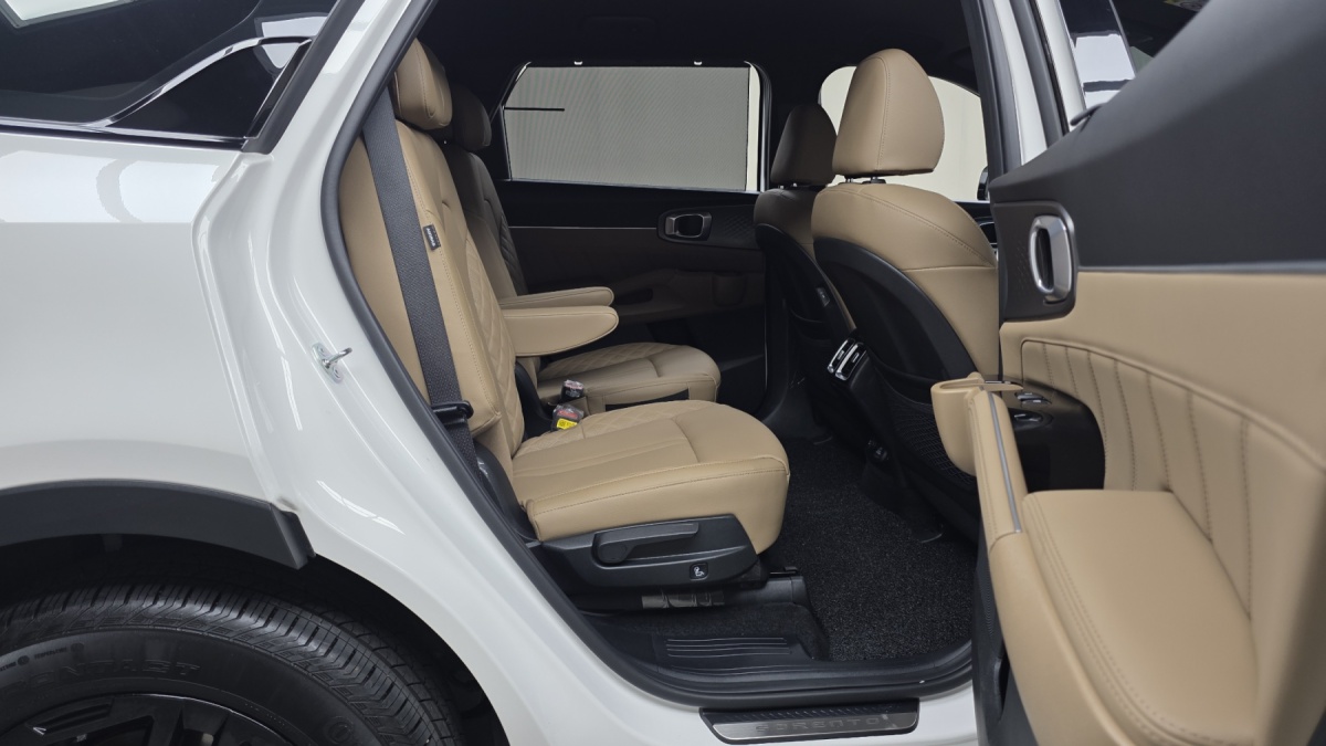 Kia Sorento, 2024 — фото 11 из 12