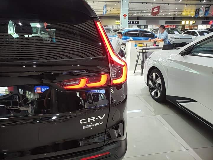 Honda CR-V Hybrid, 2023 — фото 8 из 9