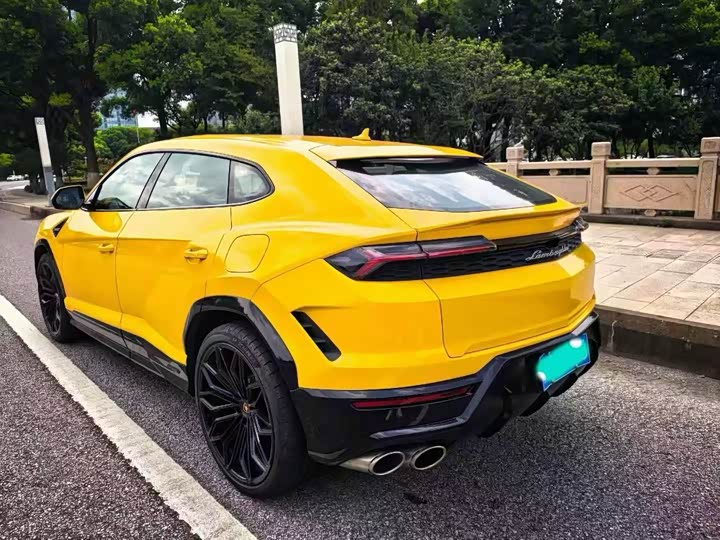 Lamborghini Urus SE, 2025 — фото 4 из 7