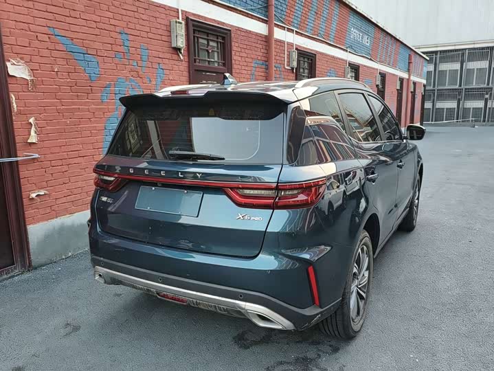 Geely Vision X6, 2022 — фото 6 из 9