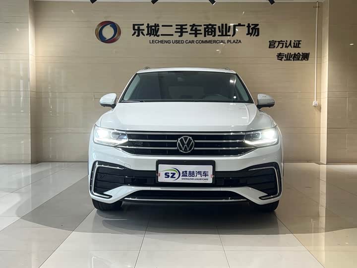 Volkswagen Tiguan L Pro, 2024 — фото 2 из 9