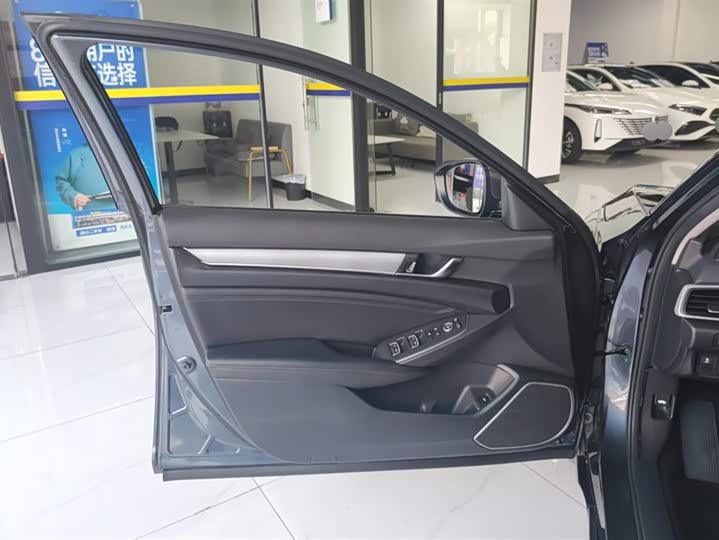 Honda Accord, 2022 — фото 7 из 9