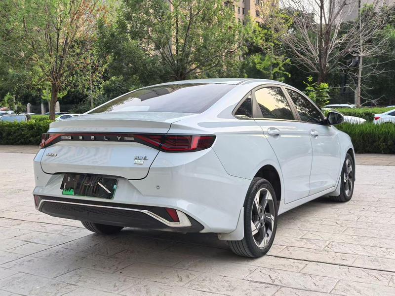 Geely Emgrand L Hi·P Hybrid, 2022 — фото 6 из 11