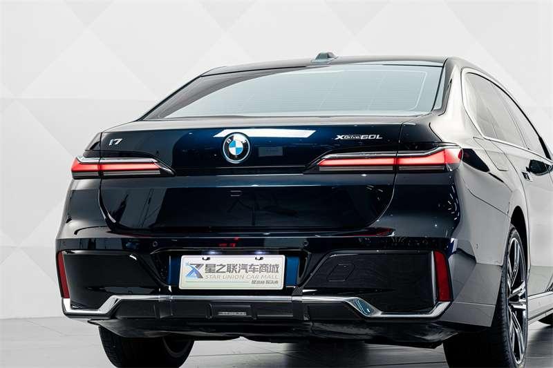 BMW i7, 2024 — фото 2 из 12