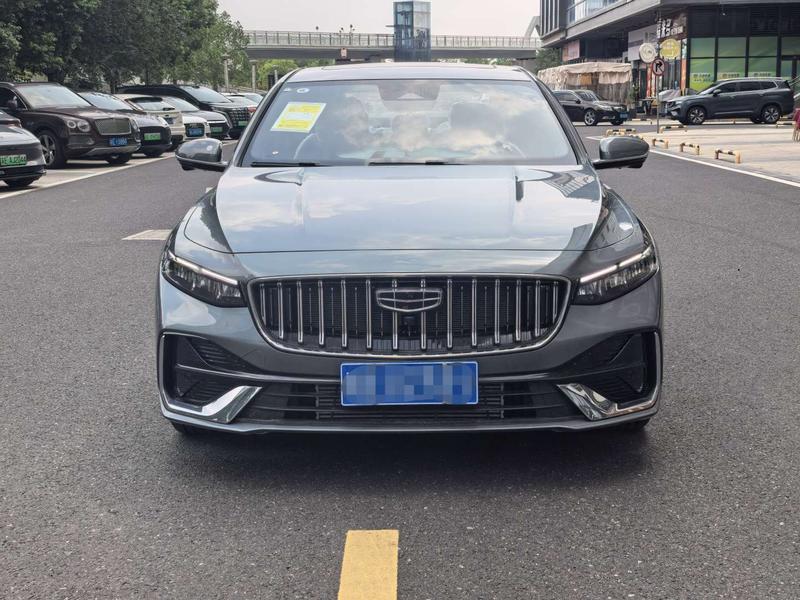Geely Preface, 2025 — фото 2 из 12