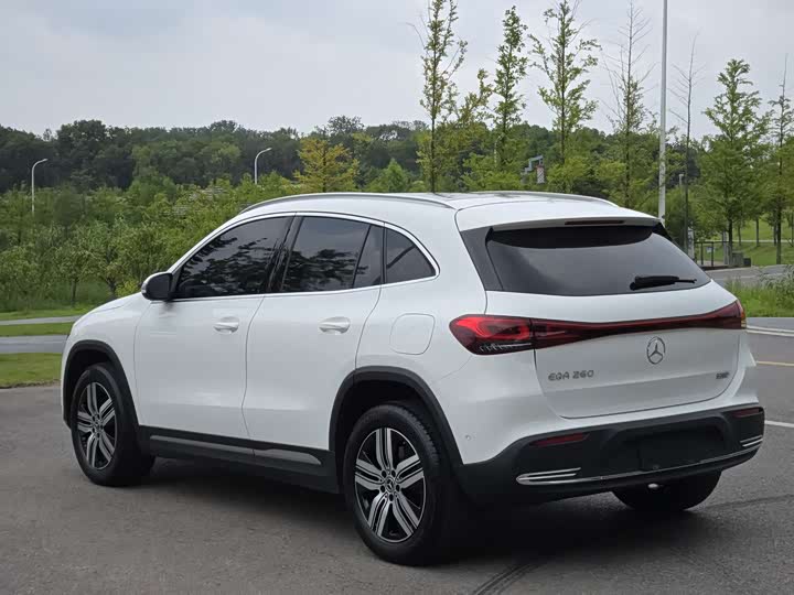 Mercedes-Benz EQA, 2023 — фото 7 из 9