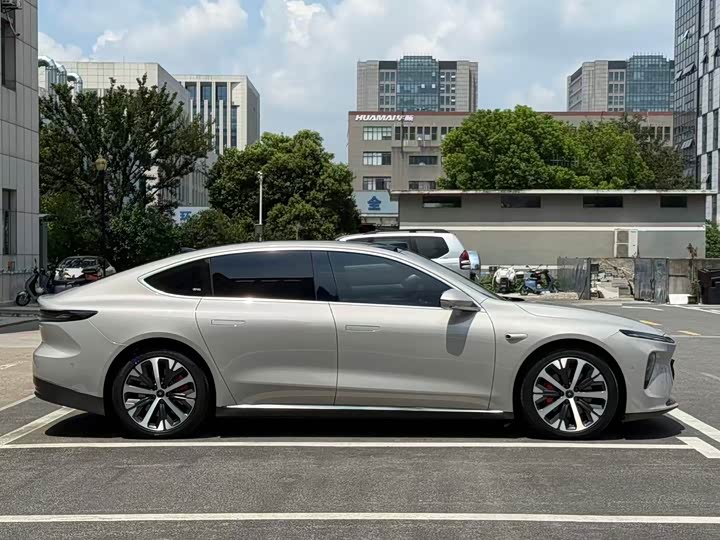 Nio ET7, 2023 — фото 7 из 9