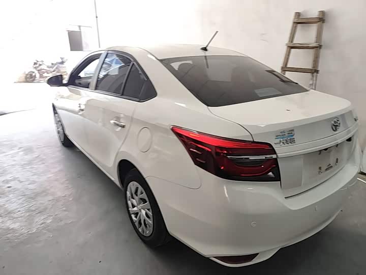 Toyota Vios, 2023 — фото 5 из 9