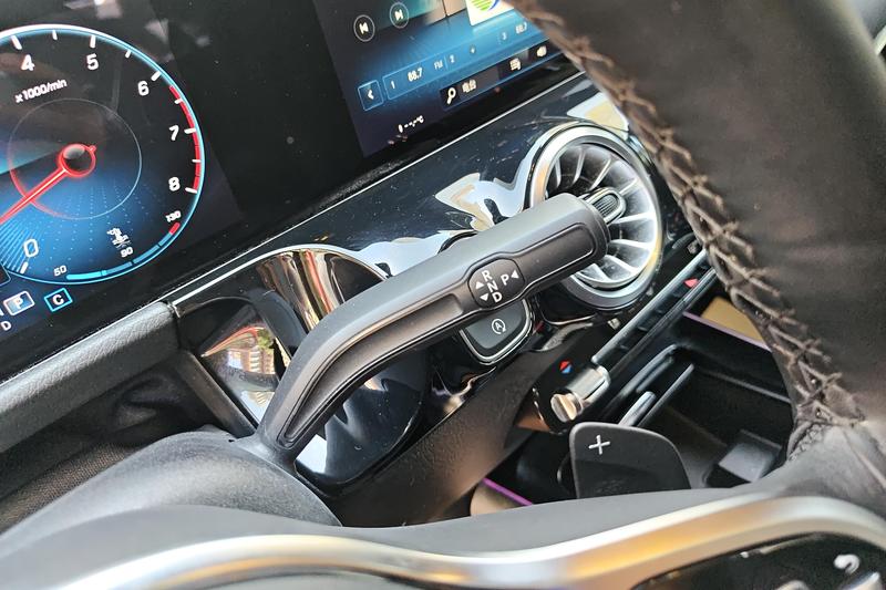 Mercedes-Benz GLA-Class, 2023 — фото 3 из 12