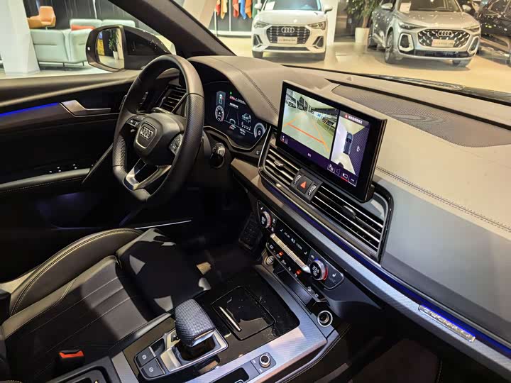 Audi Q5L, 2025 — фото 6 из 9