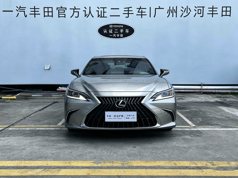 Lexus ES, 2023 — фото 2 из 12