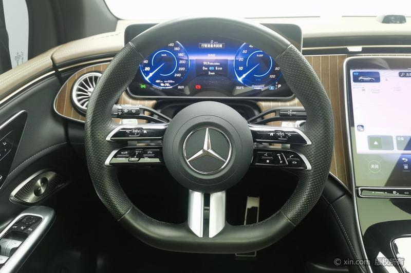 Mercedes-Benz EQE SUV, 2024 — фото 9 из 12