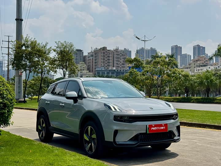 Lynk & Co 06 EM-P Hybrid, 2023 — фото 2 из 9