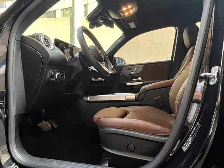 Mercedes-Benz GLB-Class, 2025 — фото 9 из 9