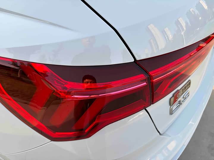 Audi Q3, 2022 — фото 9 из 9