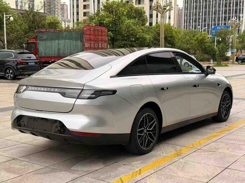 Leapmotor C01, 2023 — фото 5 из 9