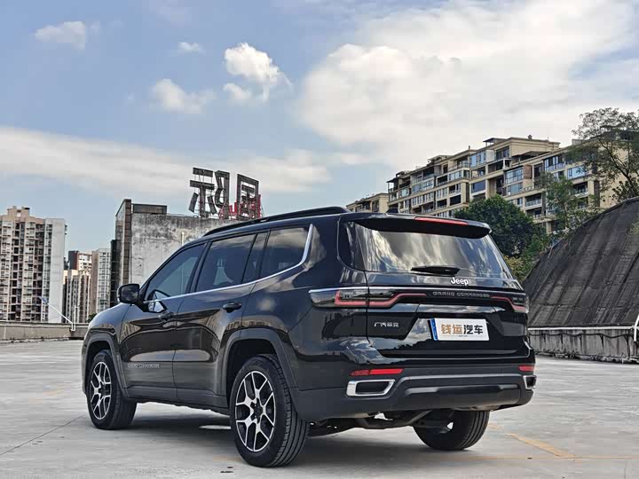 Jeep Grand Commander, 2022 — фото 7 из 9