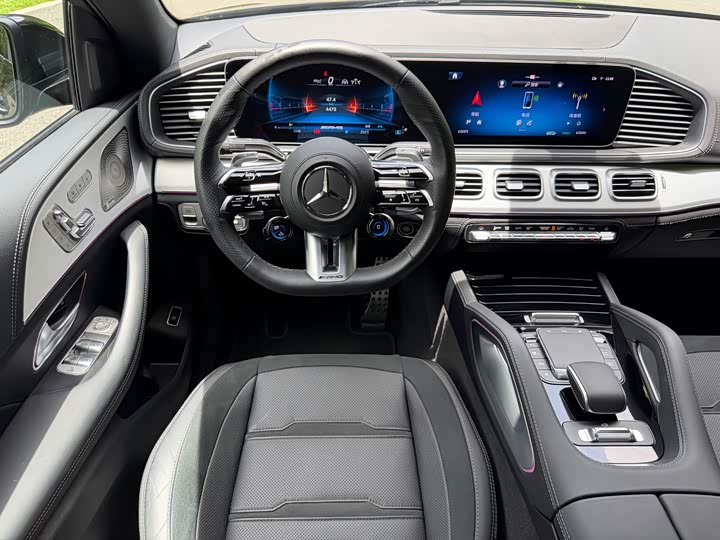 Mercedes-Benz GLE-Class Coupe AMG, 2025 — фото 8 из 9
