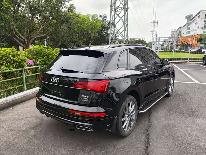 Audi Q5L, 2023 — фото 8 из 9