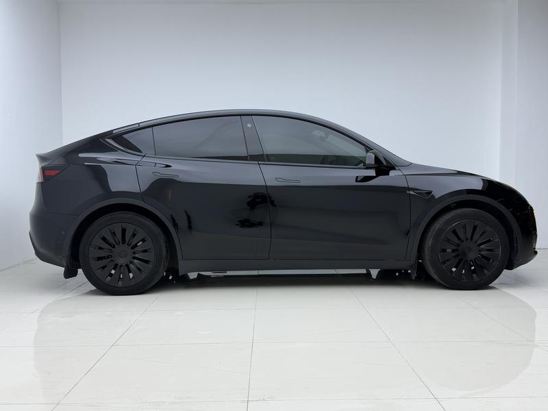 Tesla Model Y, 2023 — фото 8 из 12
