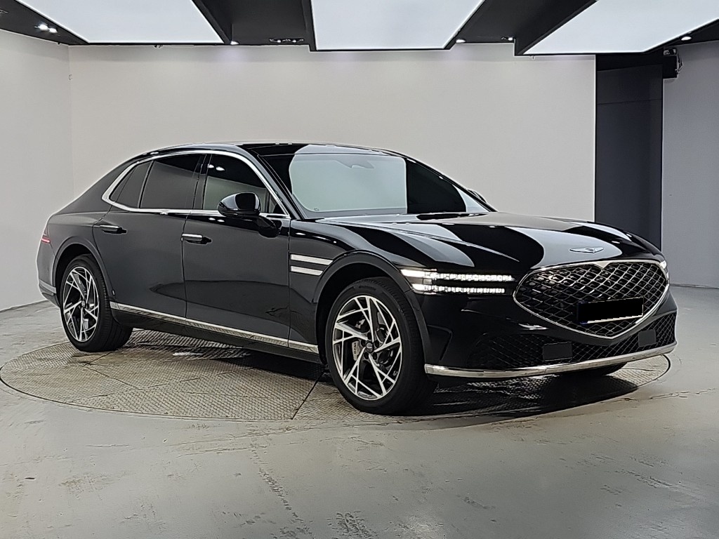 Genesis G90, 2022 — фото 3 из 12