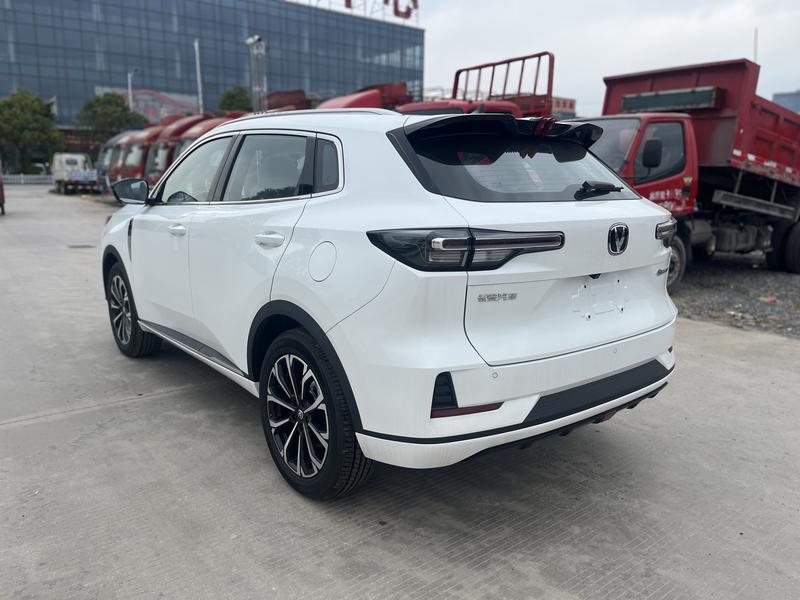 Changan CS55 Plus Hybrid, 2026 — фото 4 из 12