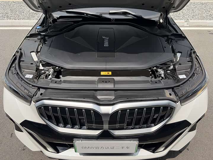 BMW i5, 2025 — фото 5 из 9