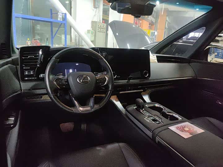 Lexus LM, 2023 — фото 9 из 9