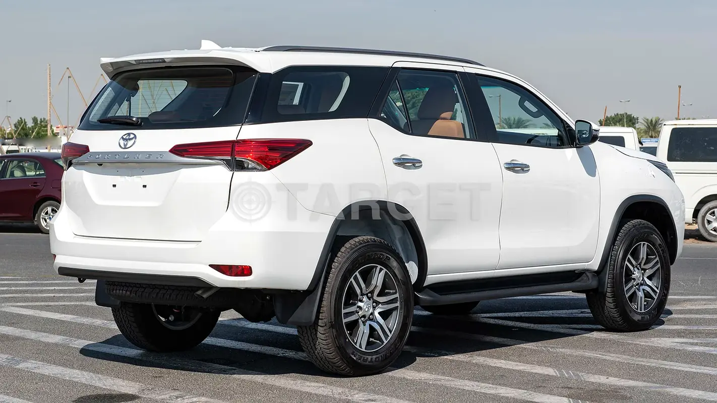 Toyota Fortuner, 2026 — фото 3 из 10