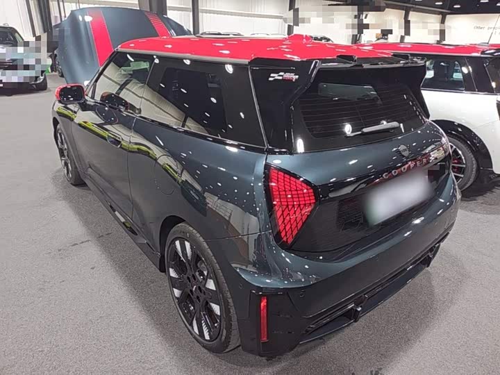 Mini Cooper JCW, 2025 — фото 5 из 9
