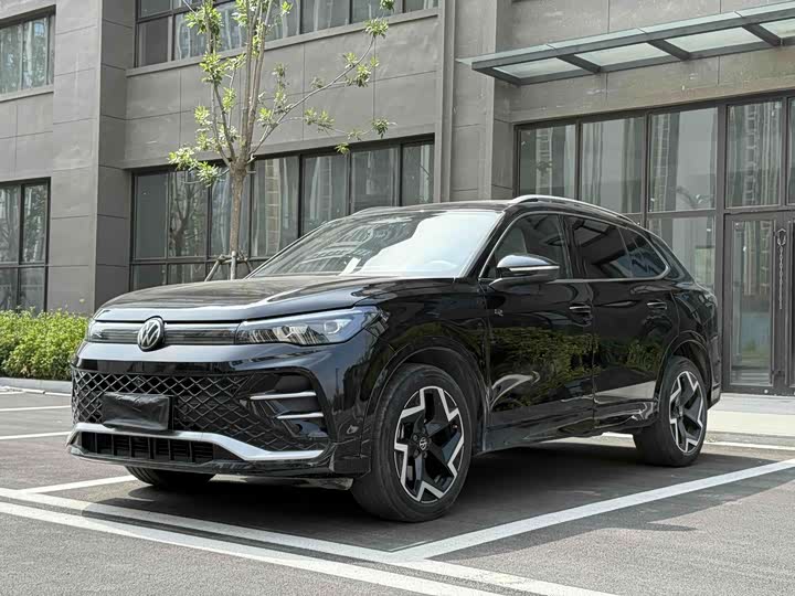 Volkswagen Tiguan L Pro, 2024 — фото 8 из 9