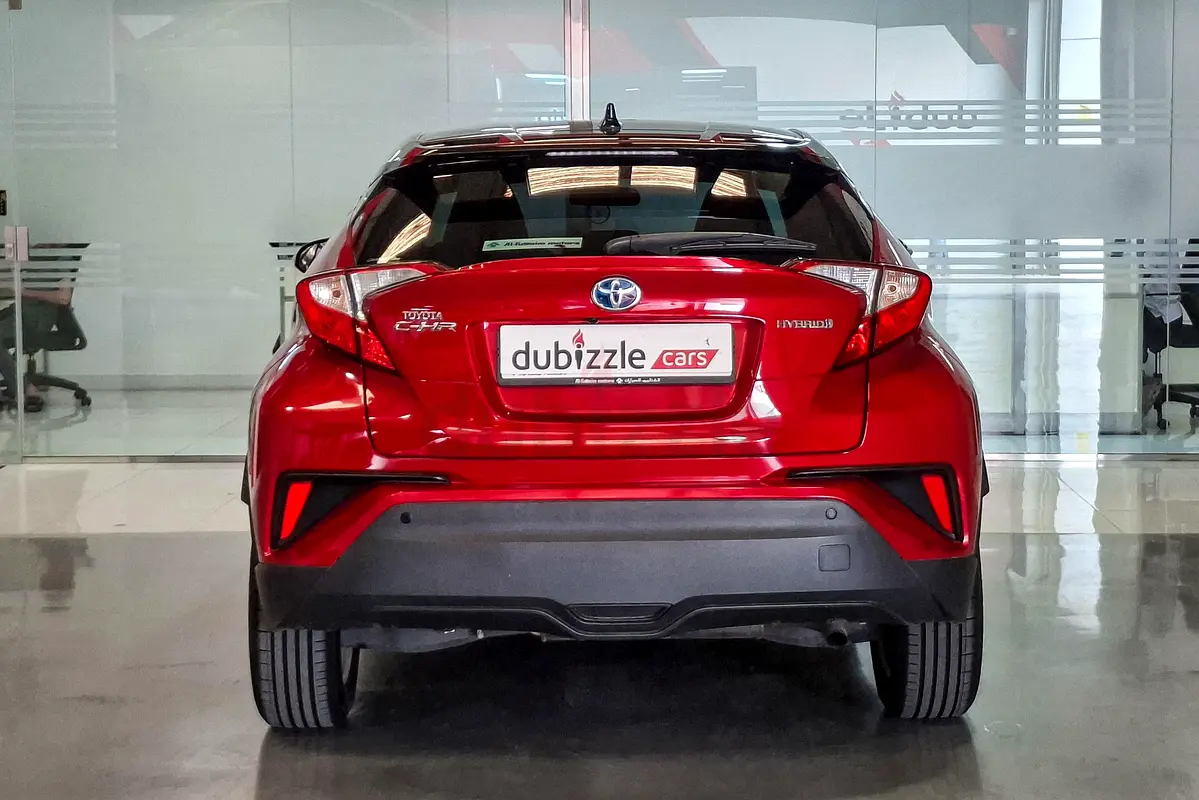 Toyota C-HR, 2023 — фото 7 из 10