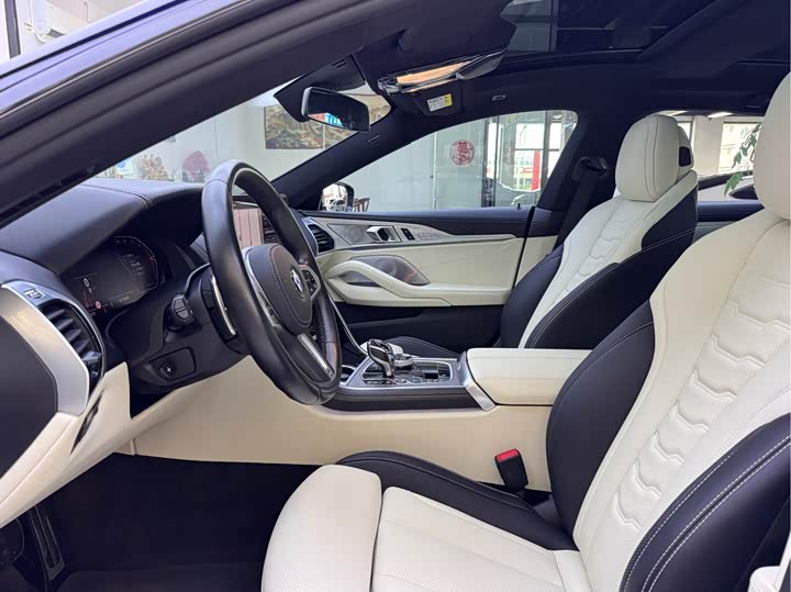 BMW 8 Series, 2023 — фото 4 из 9