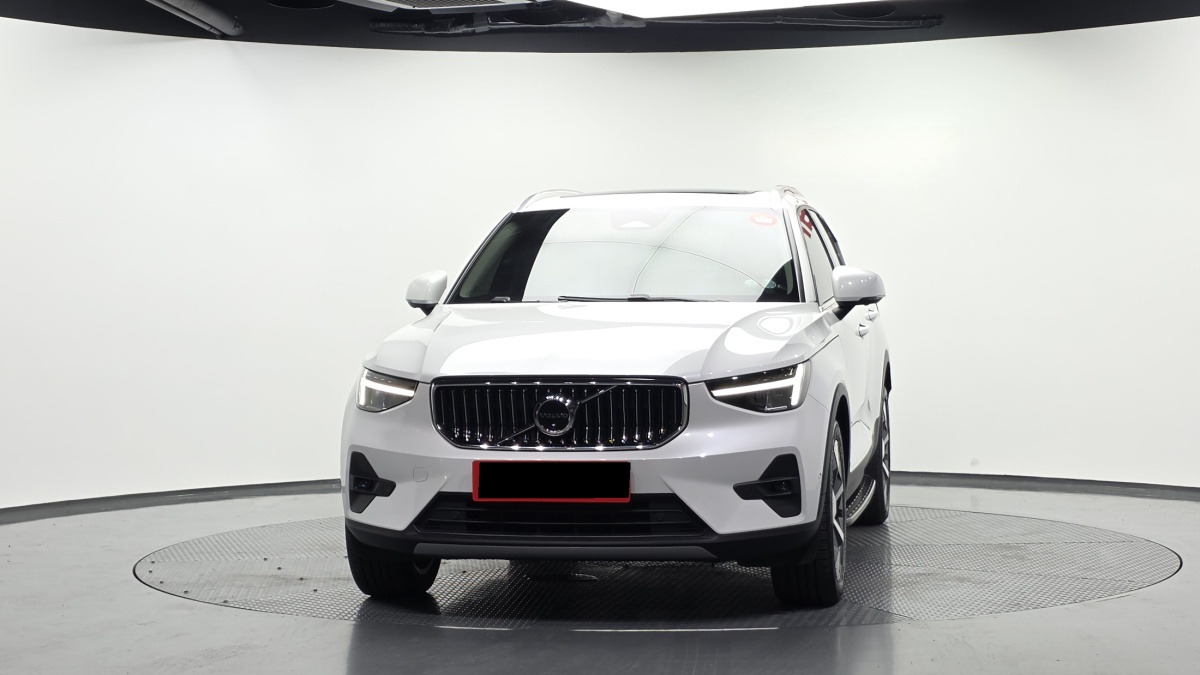 Volvo XC40, 2022 — фото 3 из 12