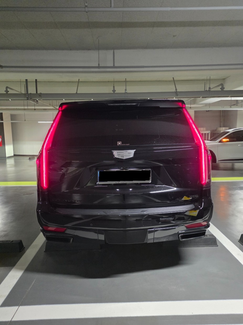Cadillac Escalade, 2022 — фото 3 из 12