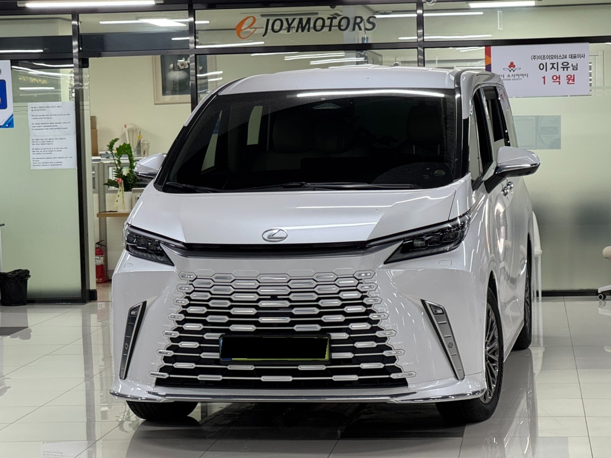 Lexus LM, 2025 — купить в Белгороде под ключ