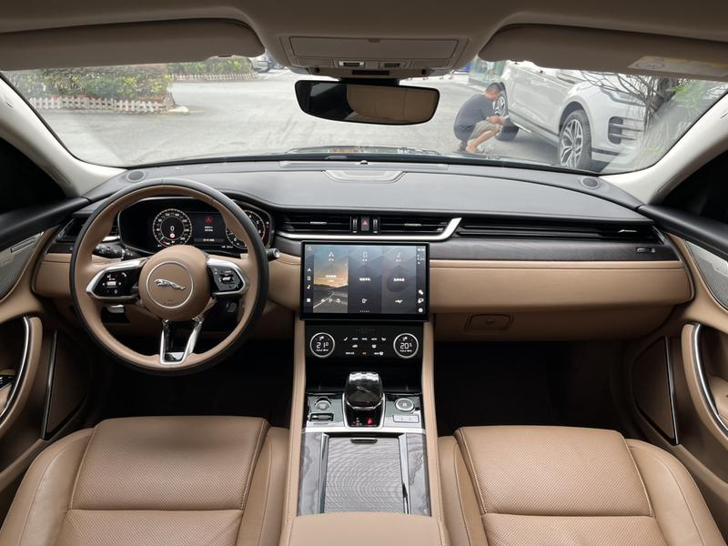 Jaguar XF L, 2025 — фото 6 из 12