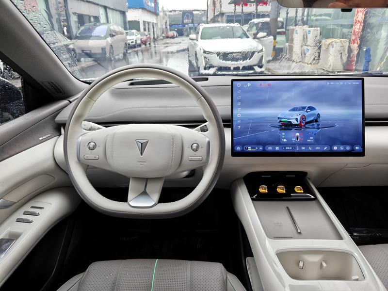Changan Deepal L07, 2025 — фото 8 из 12