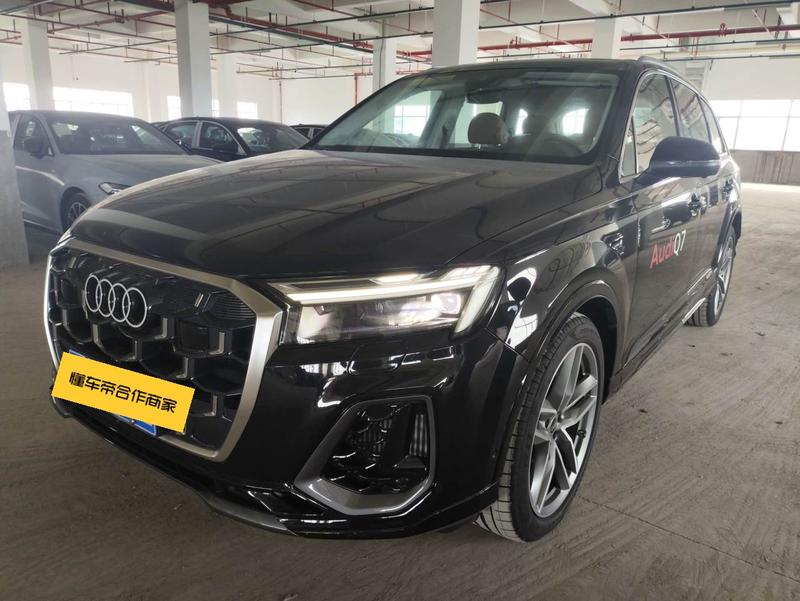 Audi Q7, 2025 — купить в Саранске под ключ