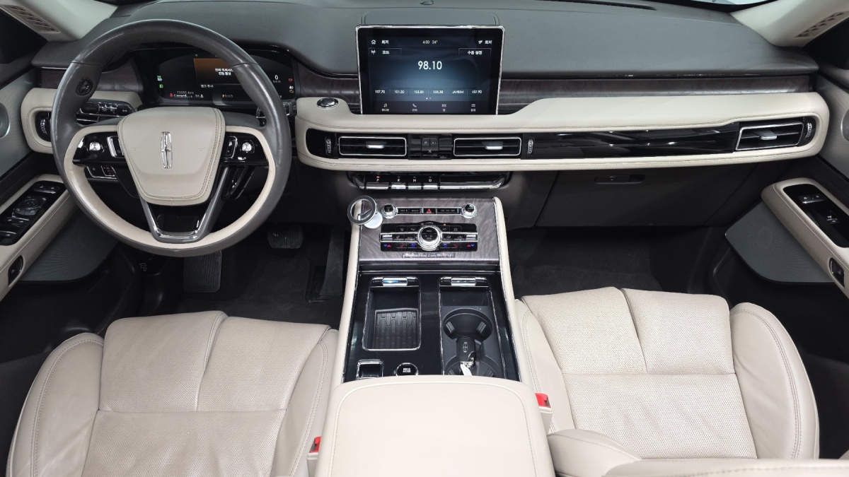 Lincoln Aviator, 2022 — фото 6 из 12