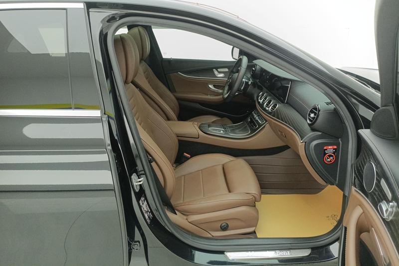 Mercedes-Benz E-Class Hybrid, 2022 — фото 12 из 12