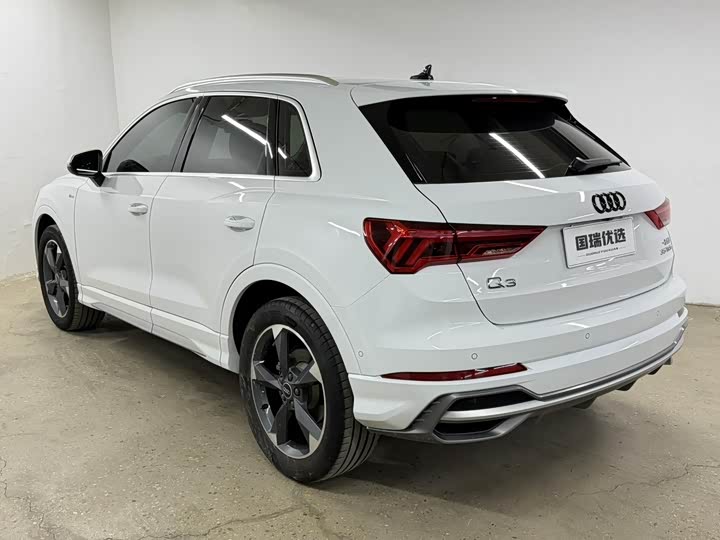 Audi Q3, 2022 — фото 6 из 9