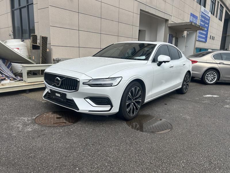 Volvo S60, 2023 — купить в Санкт-Петербурге под ключ