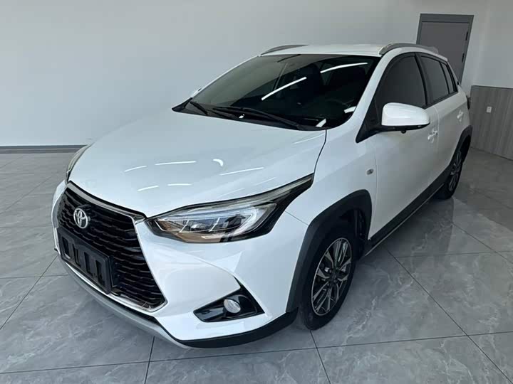 Toyota Yaris L Hatchback, 2022 — фото 3 из 9