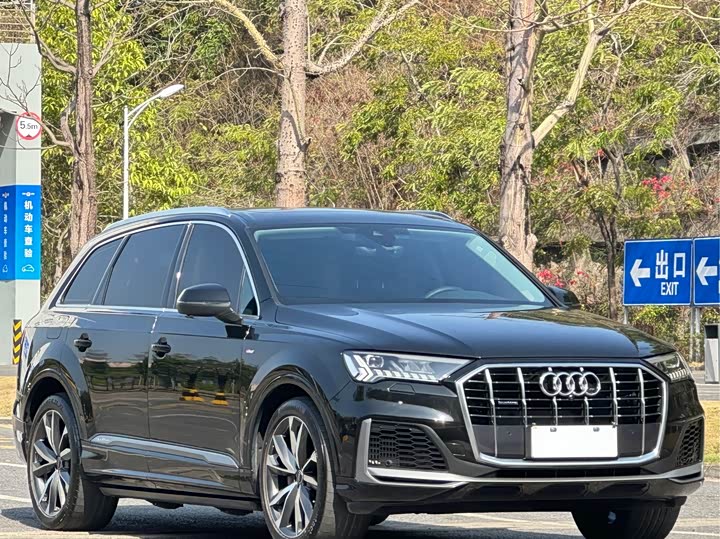 Audi Q7, 2023 — фото 3 из 9
