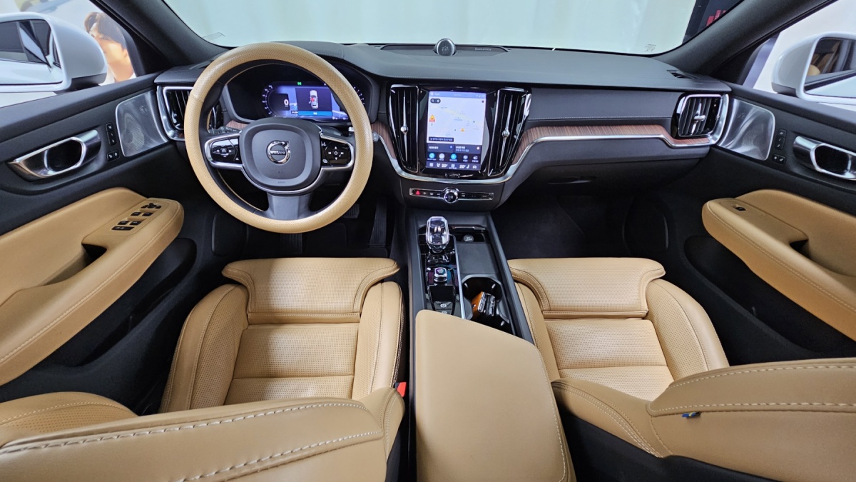 Volvo V60, 2022 — фото 6 из 12