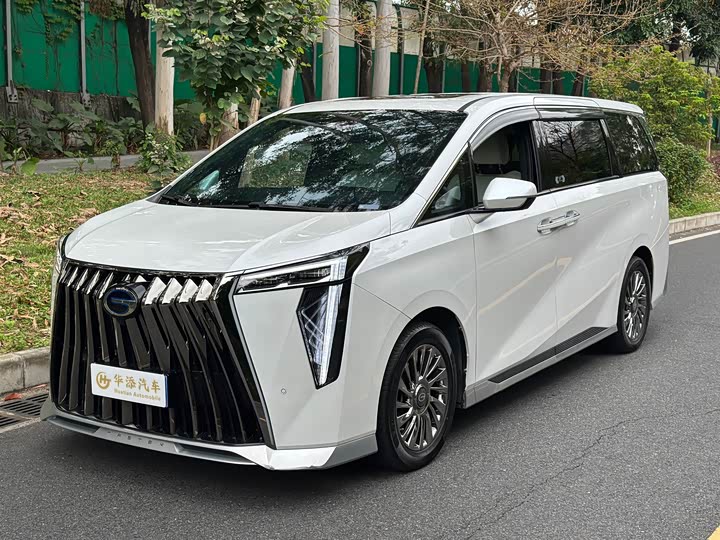 GAC Trumpchi M8, 2023 — купить в Москве под ключ